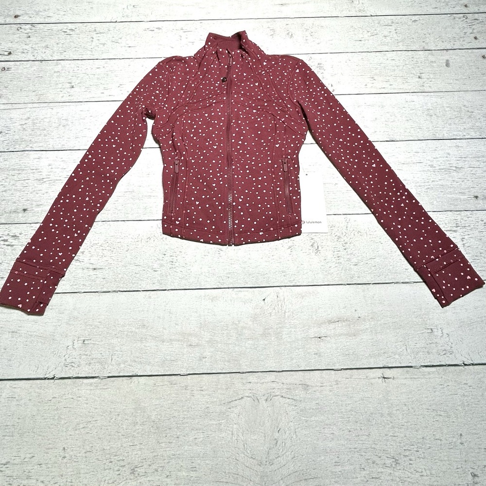 Lululemon Women's Define Cropped Jacket Nulu In Burgundy w/ Hearts. Size 2. NWT